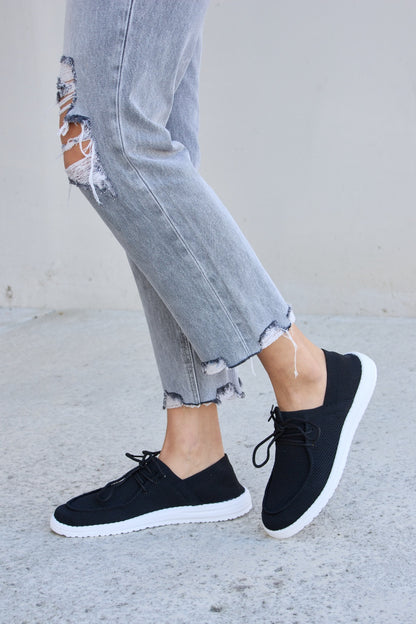 Flat Round Toe Lace-Up Sneakers