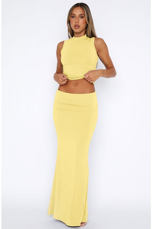 sleeveless round neckline and long maxi skirt set