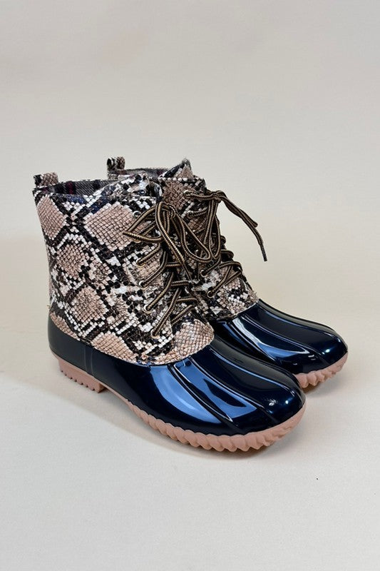 ANIMAL PRINT LACE UP WINTER RAIN