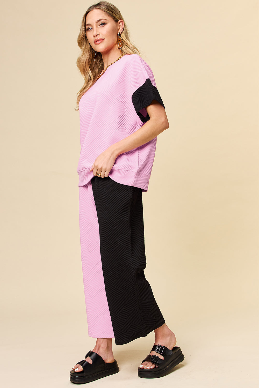 Texture Contrast T-Shirt and Wide Leg Pants Set